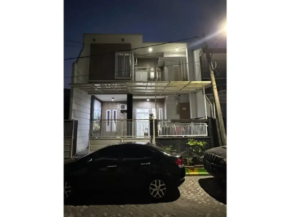 Rumah Wisma Lidah Kulon Surabaya 2 Lantai Hadap Timur