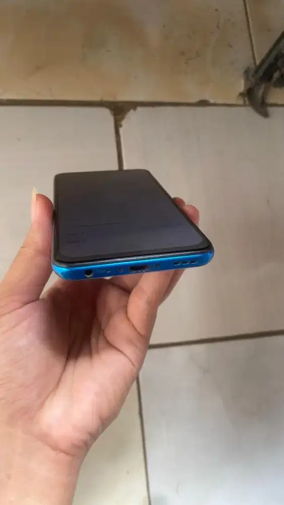 Vivo Y30i 2019 ram 4/64 hp dan cesan