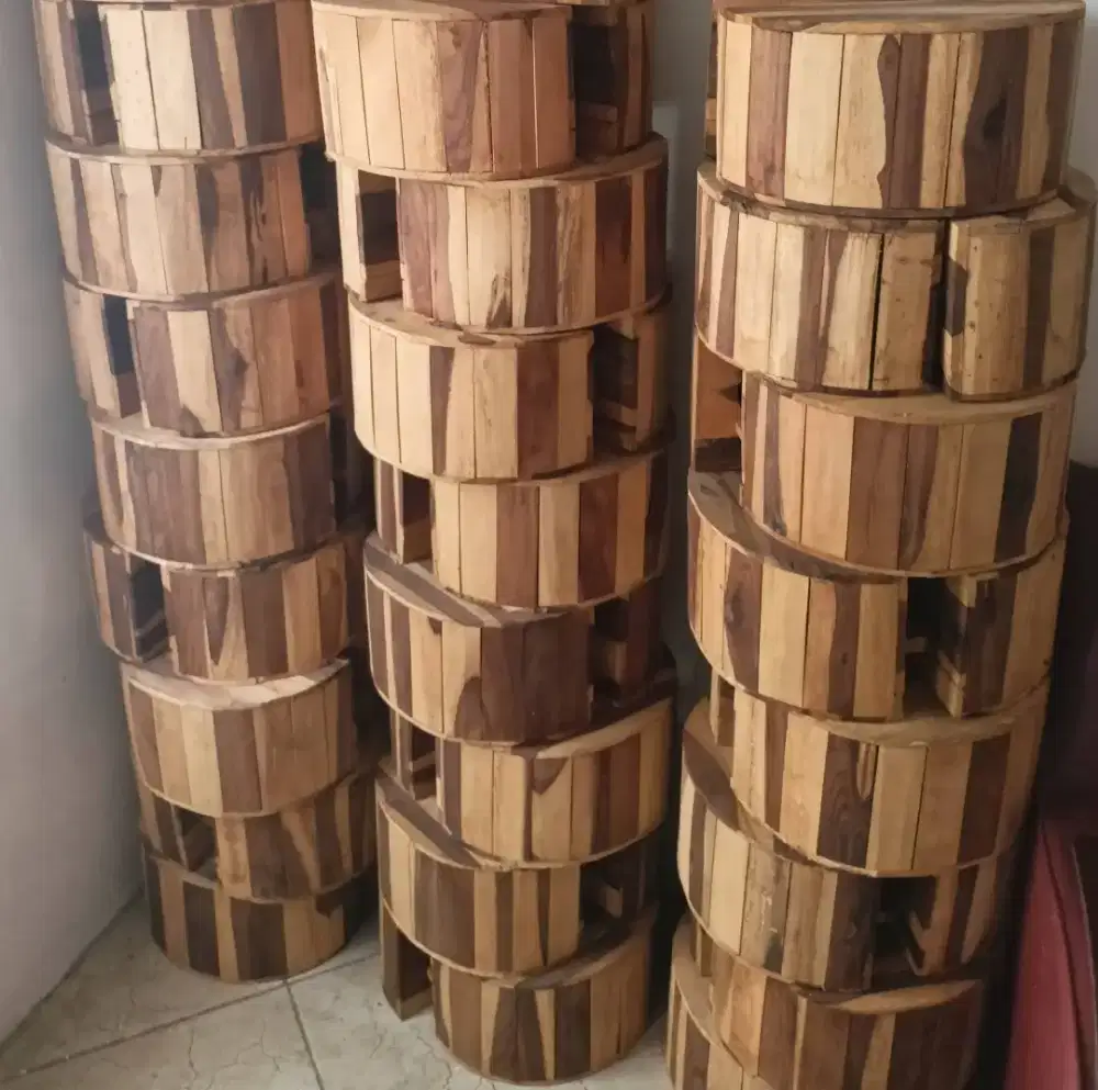 Gelodok u isi kios / aviary