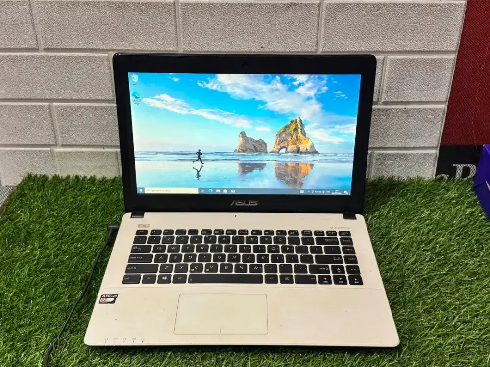 Jual cepat Asus X450EA amd E2 ram 6gb/500gb Hdd