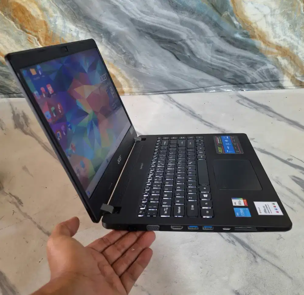 ACER TRAVELMATE LAPTOP INTEL CORE i5 GEN 11 SSD 256gb LAPTOP DESIGN ED