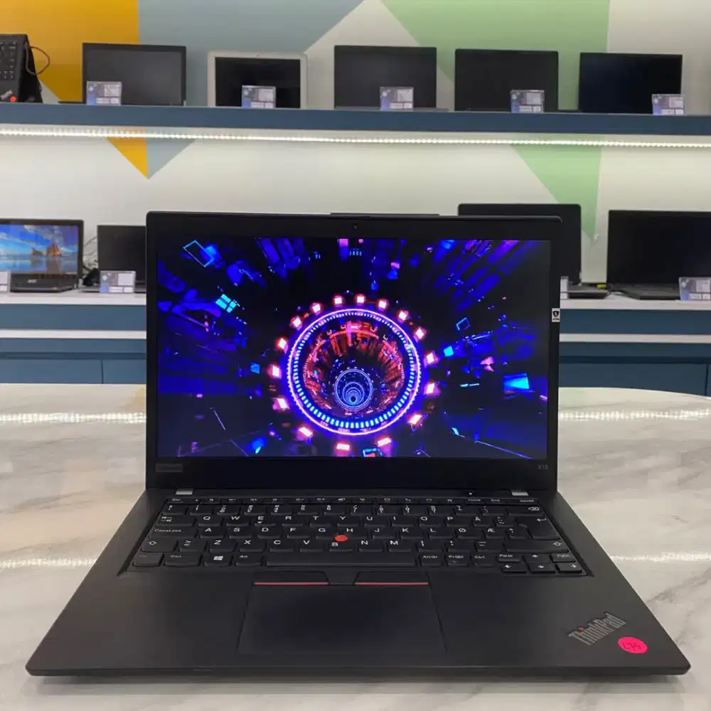 INTEL CORE igen10|16GB|256GB|14INCH|cocok untuk sekolah atau pekerjaan
