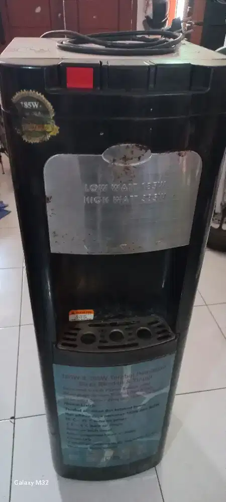 Dispenser galon bawah panas dingin sharp