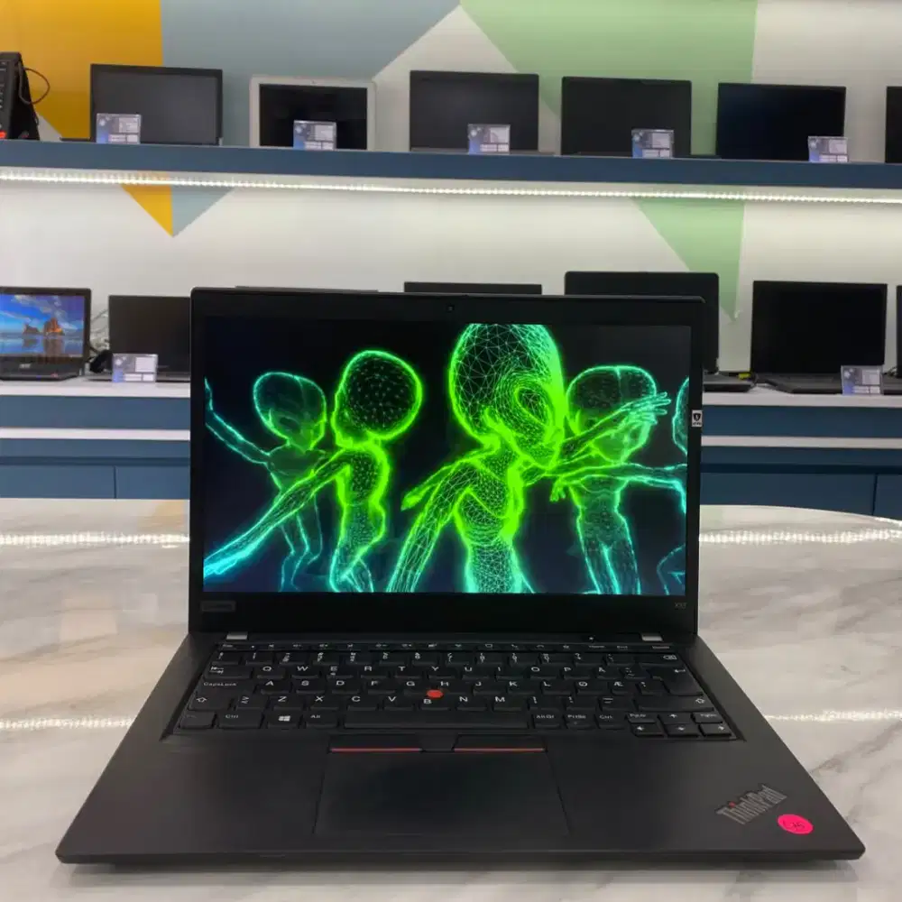 INTEL CORE igen10|16GB|256GB|14INCH|cocok untuk sekolah atau pekerjaan