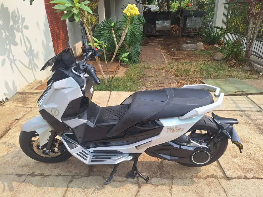 ALVA CERVO 2023 PUTIH – PEMAKAIAN PRIBADI  Dijual ALVA Cervo tahun 202