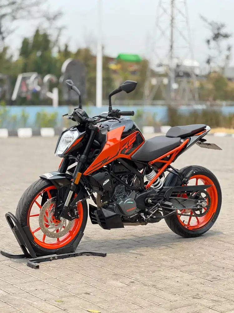 KTM DUKE 200 ABS 2023 ORANGE KM 2K PAJAK PANJANG SIAP RIDING