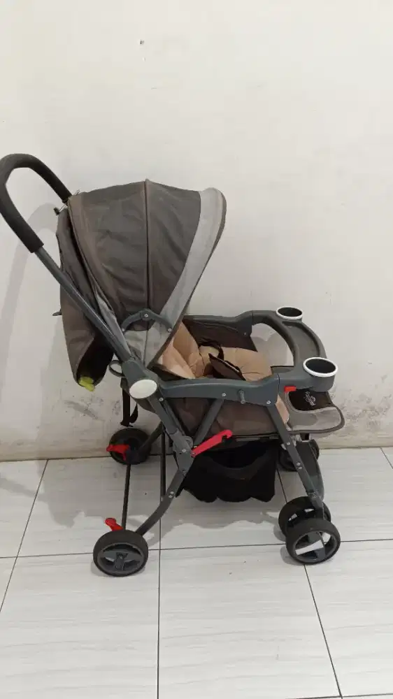 Stroller bayi, kereta bayi