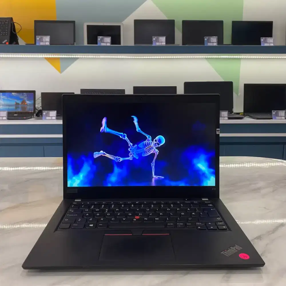 INTEL CORE igen10|16GB|256GB|14INCH|cocok untuk sekolah atau pekerjaan