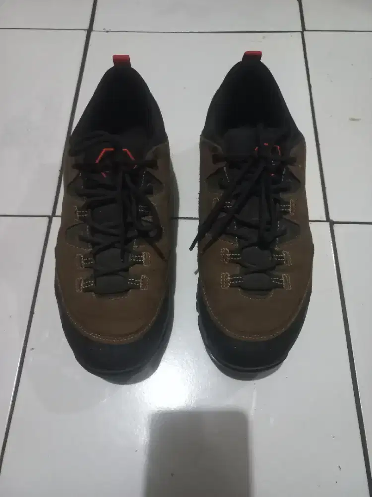 SEPATU EIGER PIRANHA