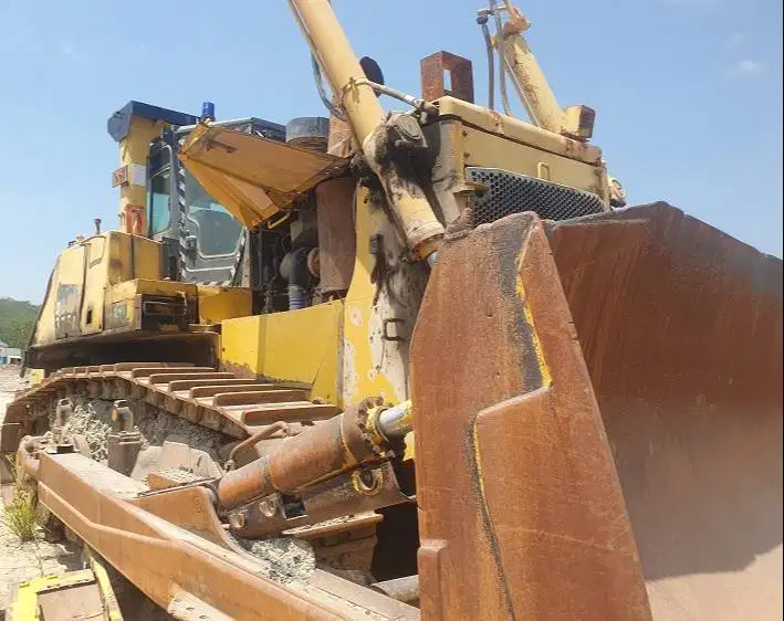 Dijual Bulldozer Komatsu D375A-6 Tahun 2015