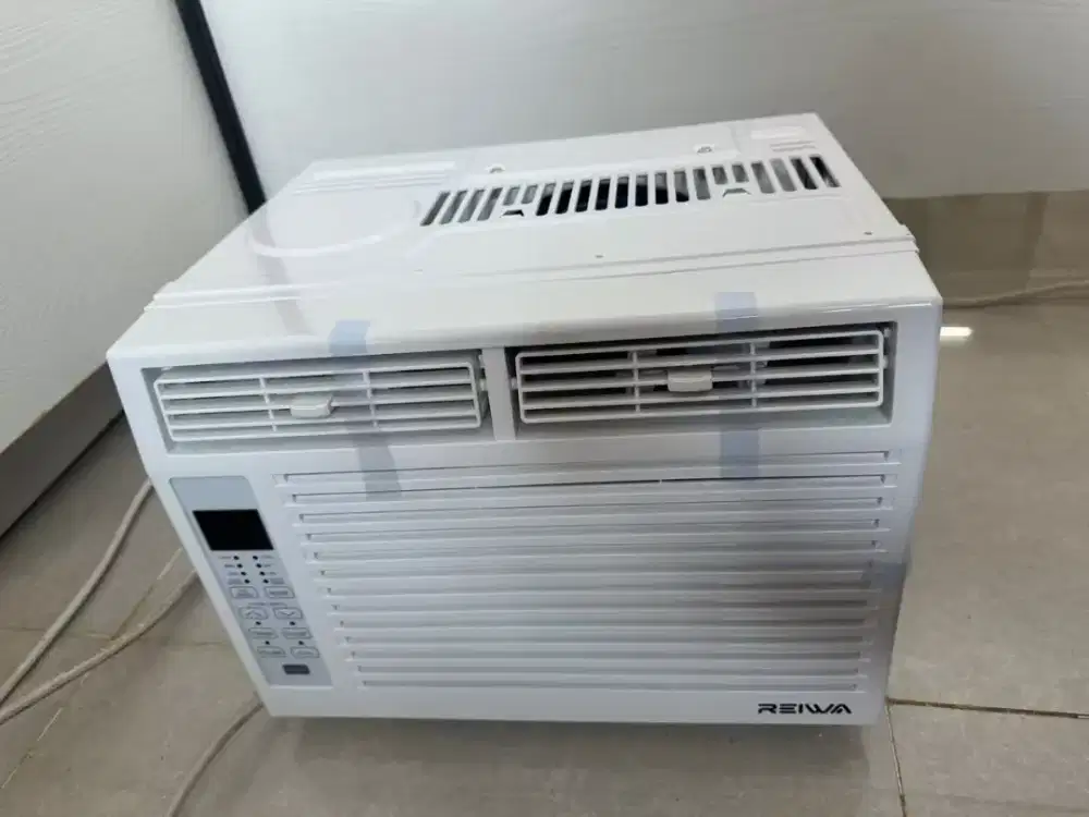 AC REIWA WINDOW 1/2 PK