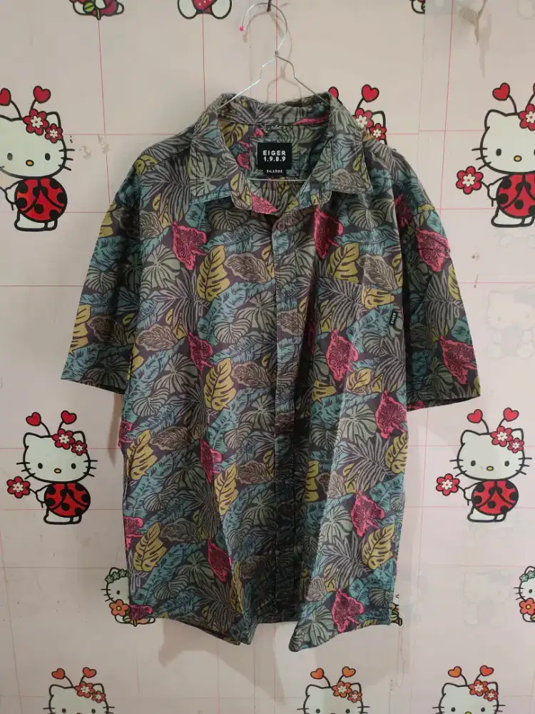 Kemeja Eiger Floral size XL second bekas masih bagus