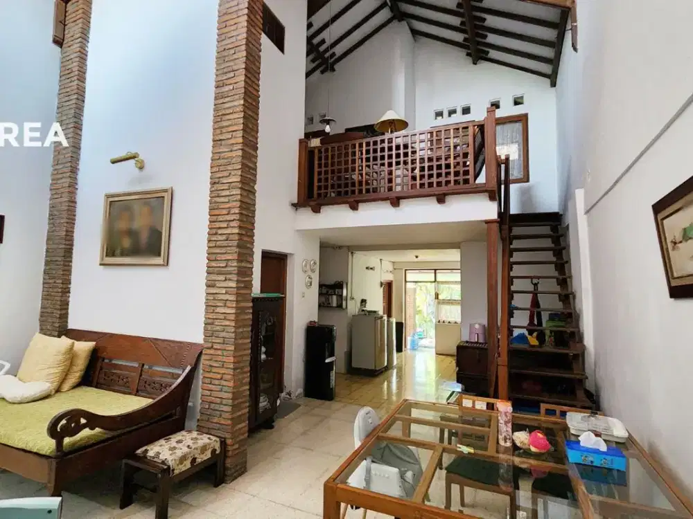 DIJUAL RUMAH DI SOLO DEKAT JALAN YOS SUDARSO