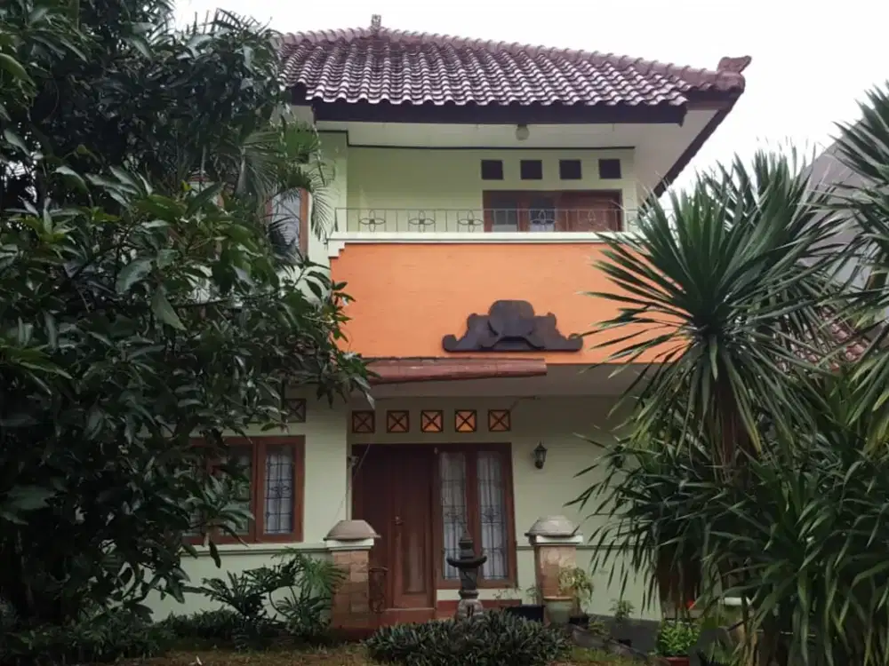 DIJUAL CEPAT MURAH RUMAH DI BALI VIEW CIRENDEU FASILITAS SWIMMING POOL
