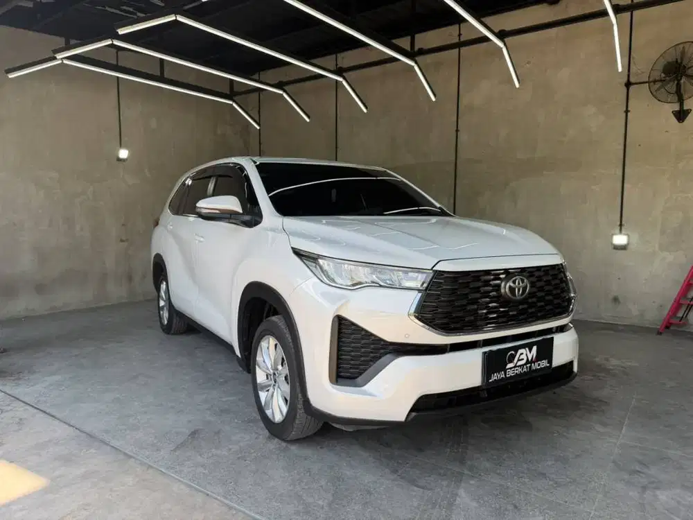 INNOVA ZENIX 2.0 V RSE CVT 2022