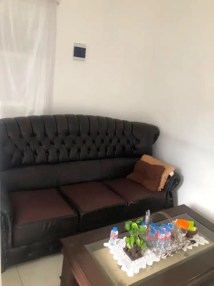 Sofa, Meja Makan, Tv, Mesin Cuci