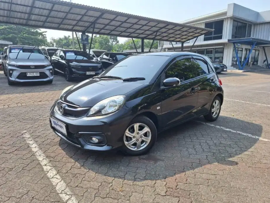 KM Rendah - Honda Brio Satya 1.2 E Bensin-AT 2017