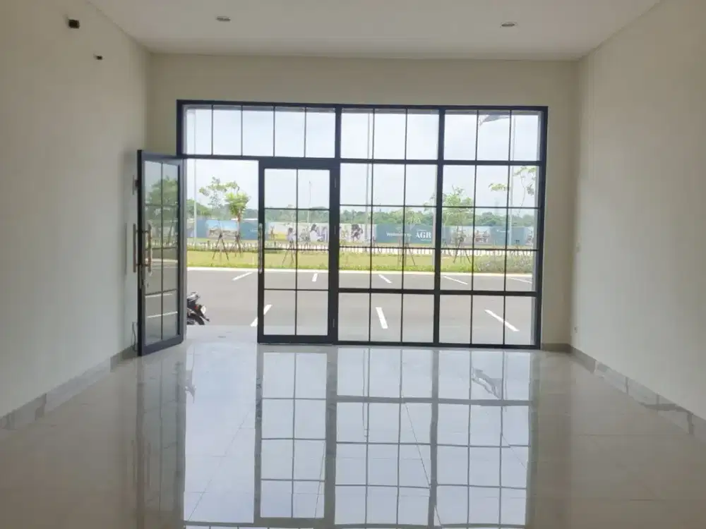 Disewa Ruko Evergreen Area Komersil Suvarna Sutera Selangkah ke Pasar 8