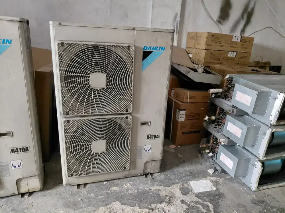 3 Unit AC Ducting Daikin 5PK - Bekas Showroom, Kondisi
Bagus