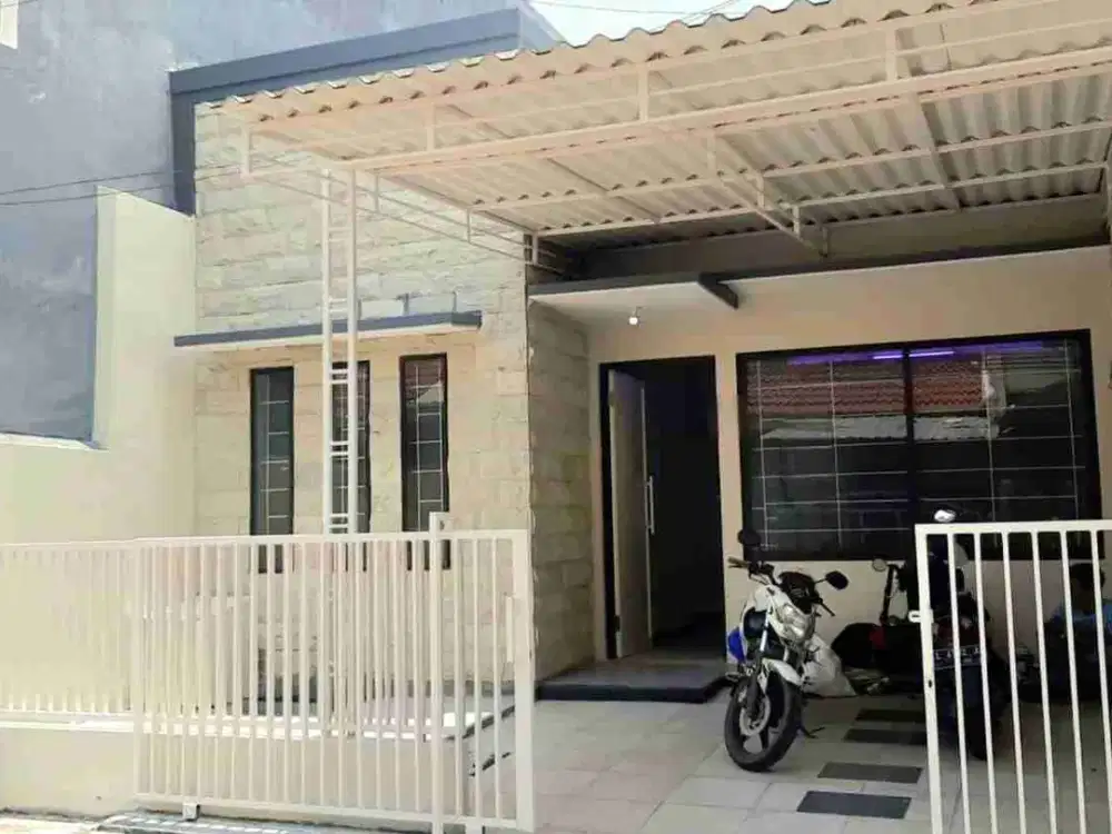 Disewakan Rumah. Pakuwon City