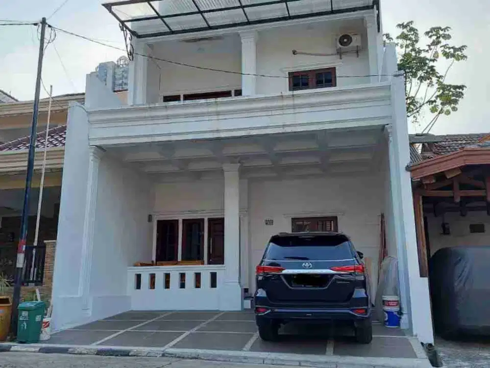 dijual cpt 2.8milyar nego 3lantai lt130m lb300m kondisi bagus lokasi pesona khayangan depok