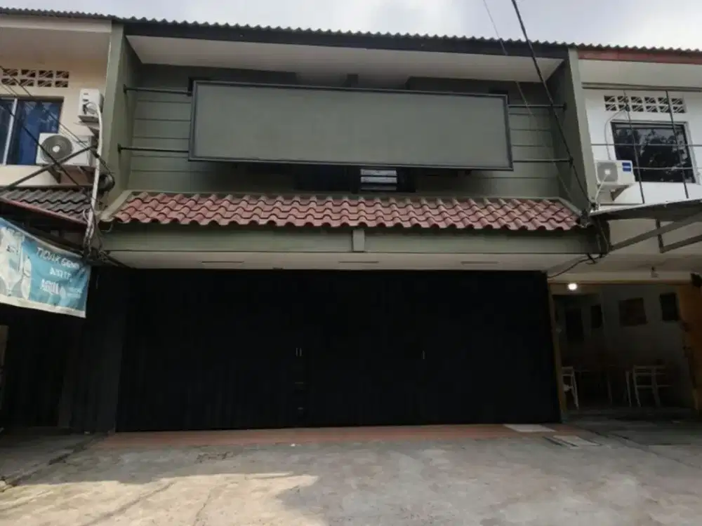 Disewakan Cepat Ruko Gandeng Lebar 2 Lantai di Depok 2 Tengah