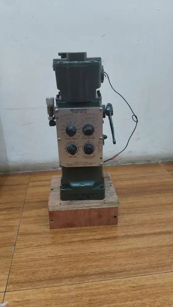 WOODWARD TYPE UG -8 UNIVERSAL GOVERNOR For CAT 399 Series