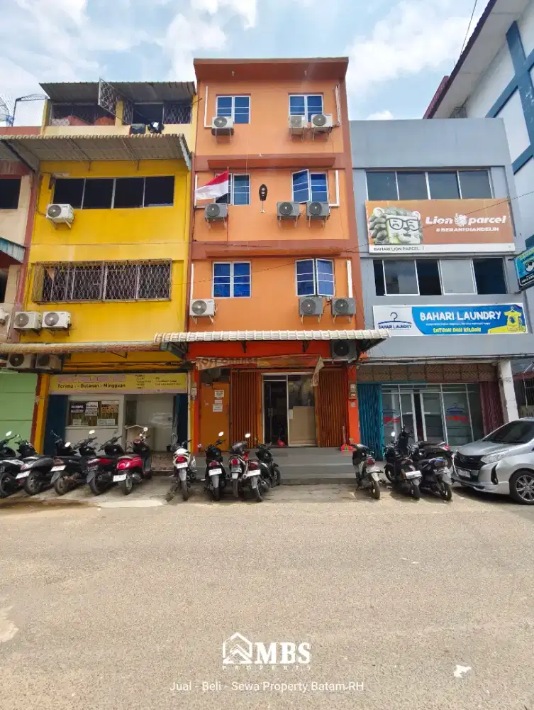 JUAL CEPAT
Ruko 4 lantai ( Kost2san Kamar Full ) Nagoya square
