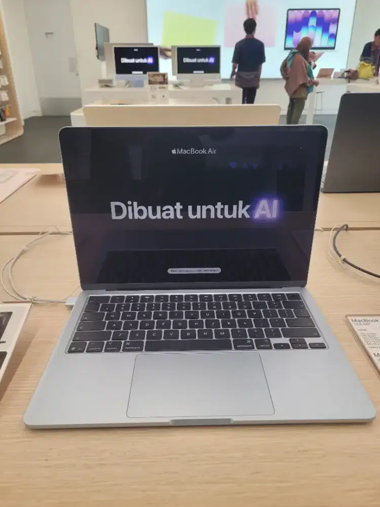 Promo MacBook Air M5 bisa kredit cicilan ringan tanpa DP