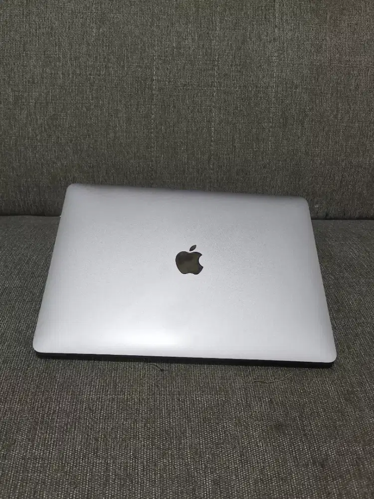 Ready MacBook Air M1 13in Retina 2020 ram 8 SSD 256gb slim terawat