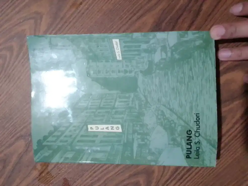 Buku Novel Pulang by Leila S. Chudori KW Super & Box