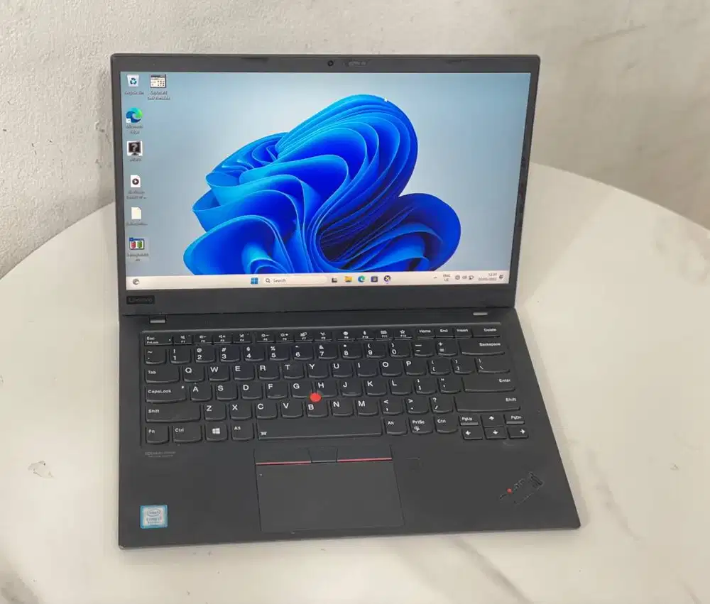 LENOVO THINPAD X1 CARBON G7 CORE I7 GEN8 16/256 LAYAR 14 INCH FHD *KC