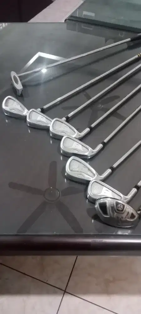 Jual cepat. Stick Golf Taylor Made