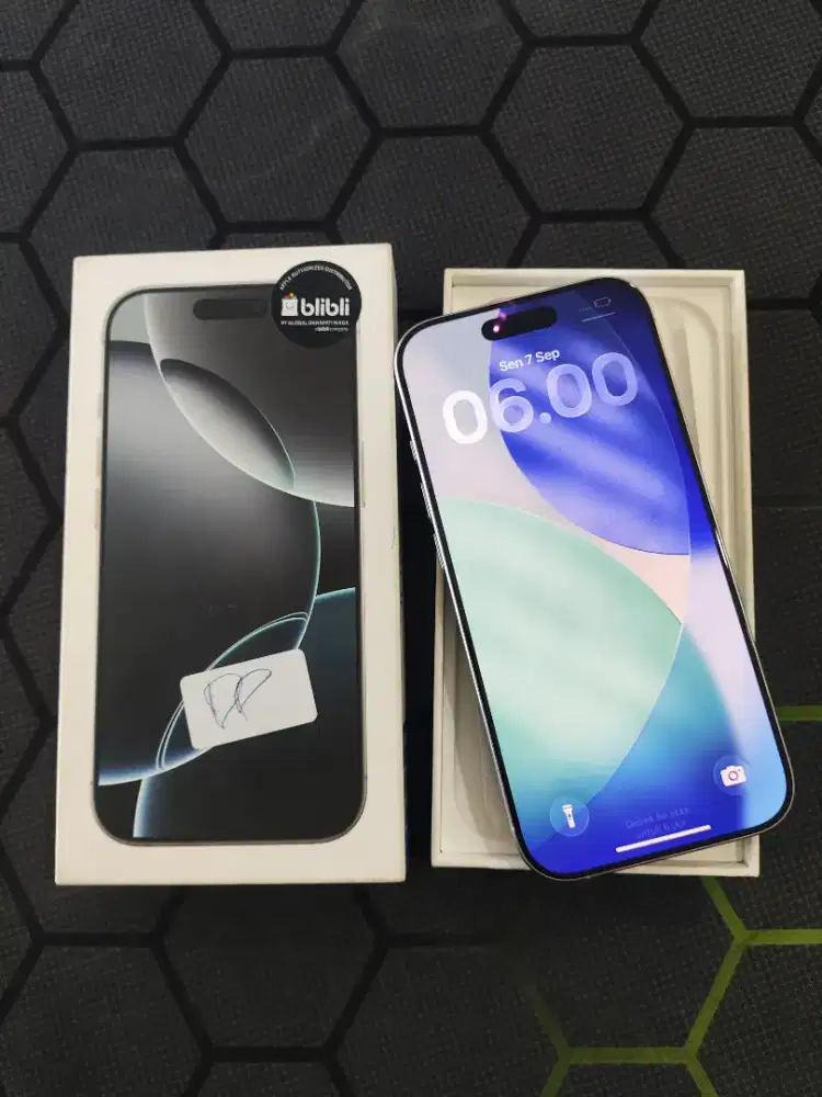 iPhone 16 Pro 256GB White Resmi Indo
