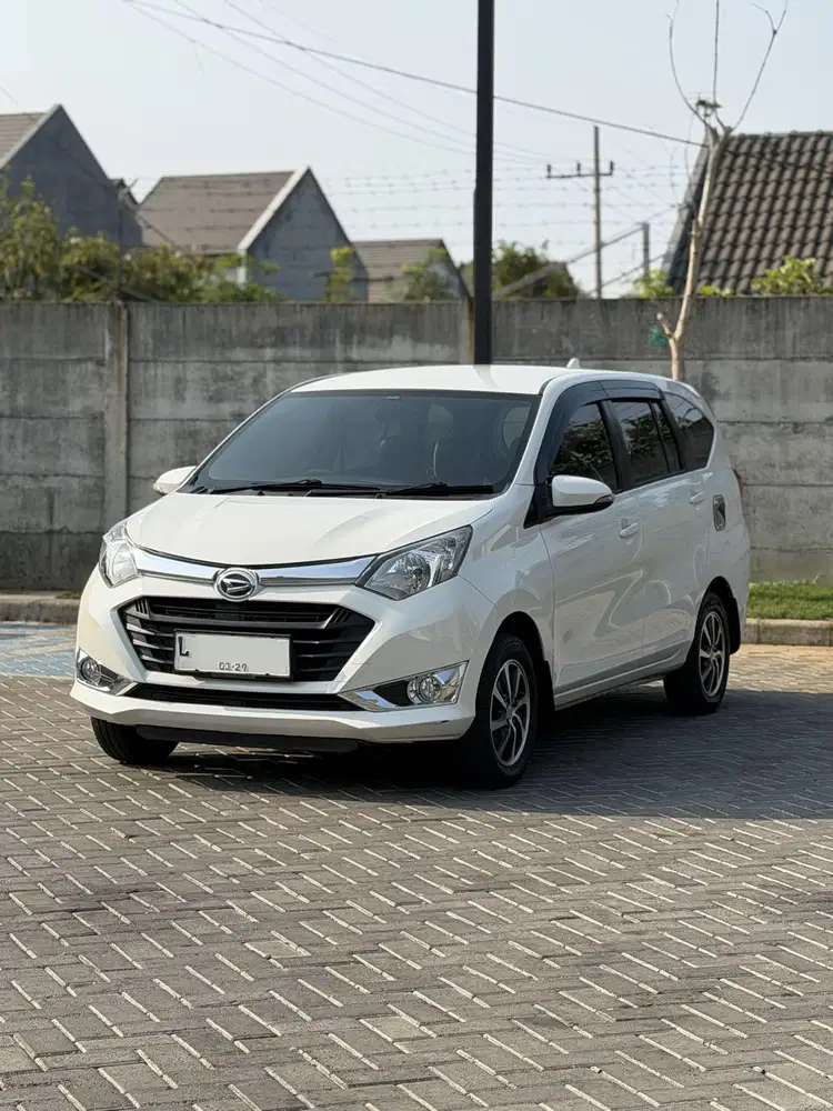 [KM 70.000] Daihatsu Sigra 1.2 R Deluxe Manual 2017 Istimewa LOW KM