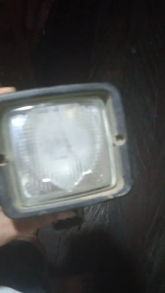 Lmpu sorot truck  merek Xenon