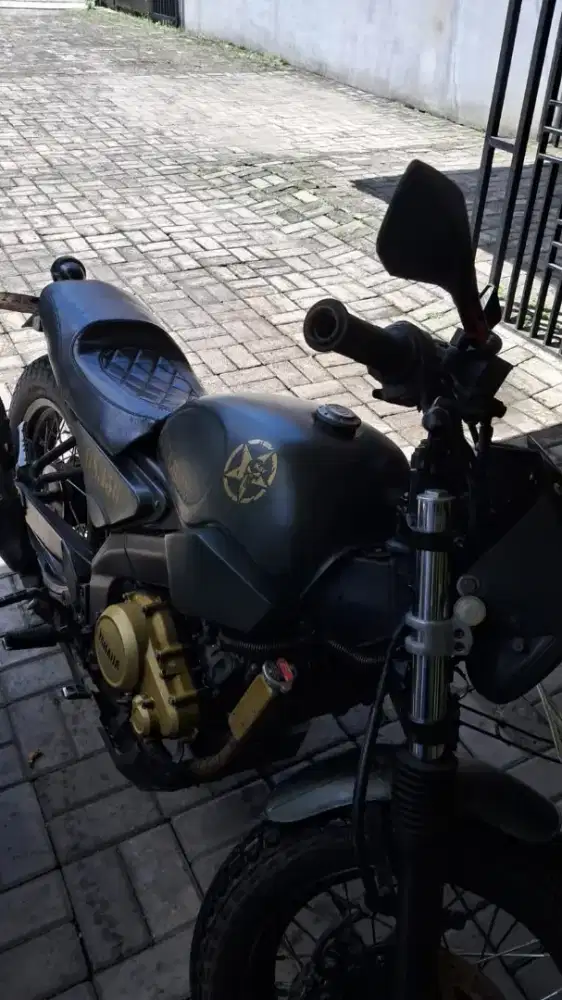 Dijual motor Vixion custem