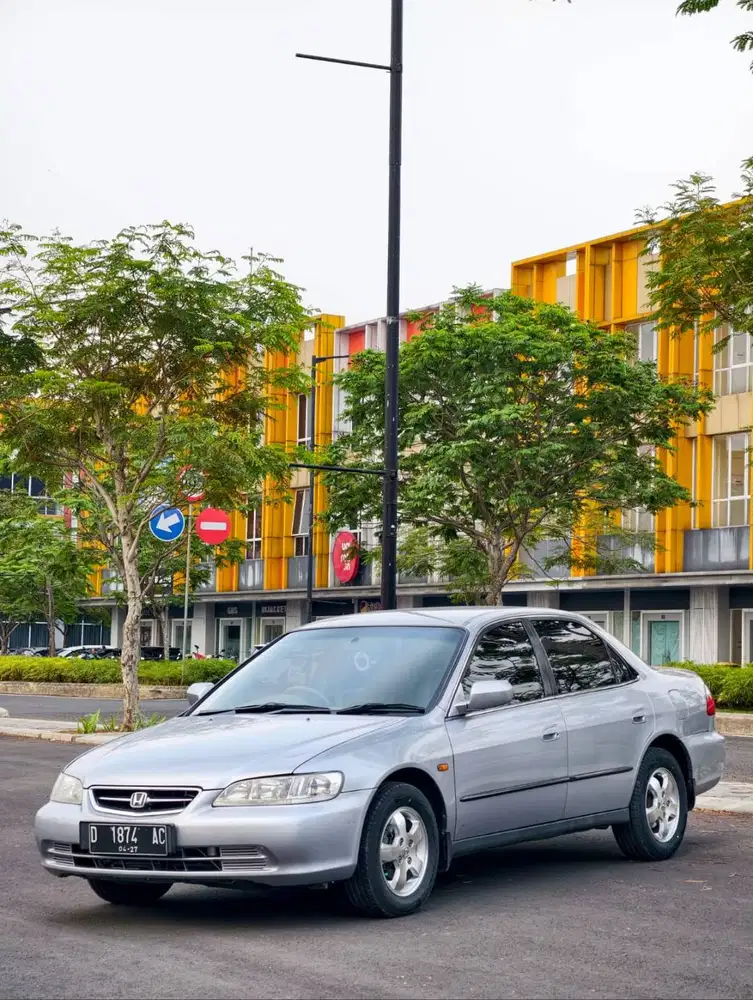 HONDA ACCORD VT-I MANUAL 2002