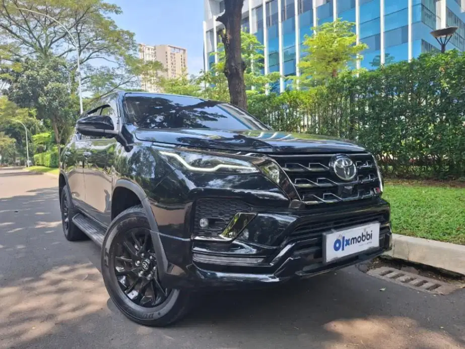 DP MURAH Toyota Fortuner 2.8 VRZ GR Sport-AT 2023 Hitam CUJBB