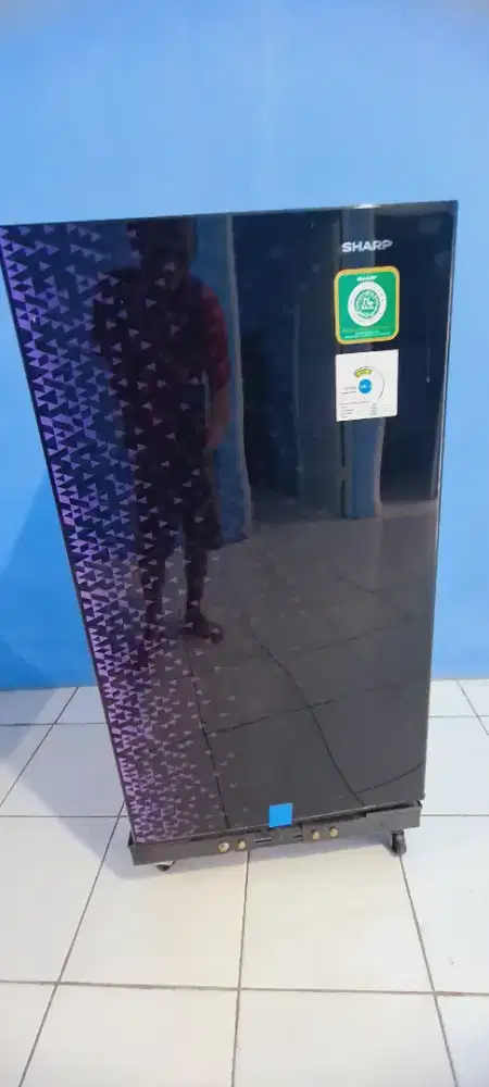 Kulkas 1 pintu merek sharp