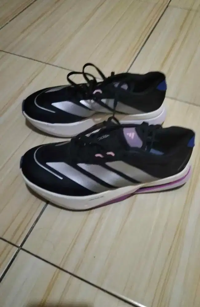 Sepatu Adidas Adizero