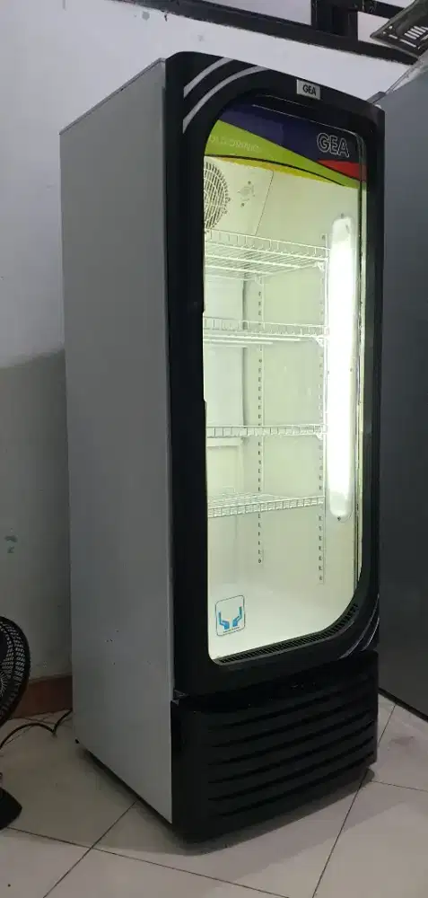 SHOWCASE GEA 4 RAK TINGGI 153 CM 260 LITER SIAP PAKAI/ NETT