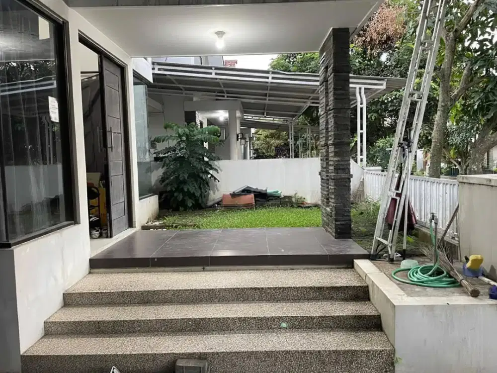 Dijual Rumah Semi Furnish One Gate System di Greenland Tidar Malang