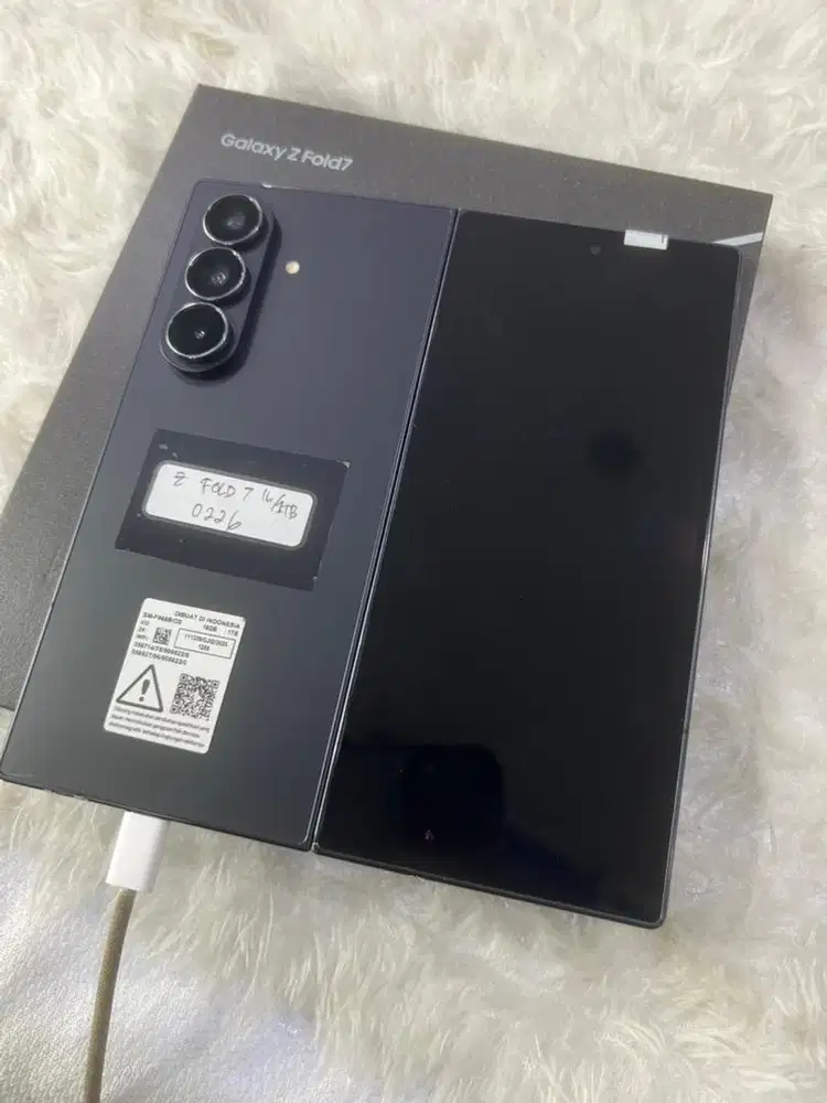 Samsung Z fold 7 16/1tb samsung indo fullset oem