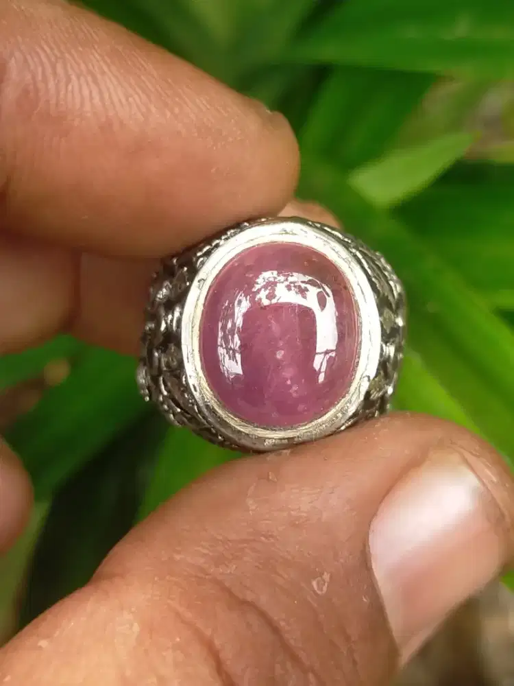 Cincin batu natural ruby