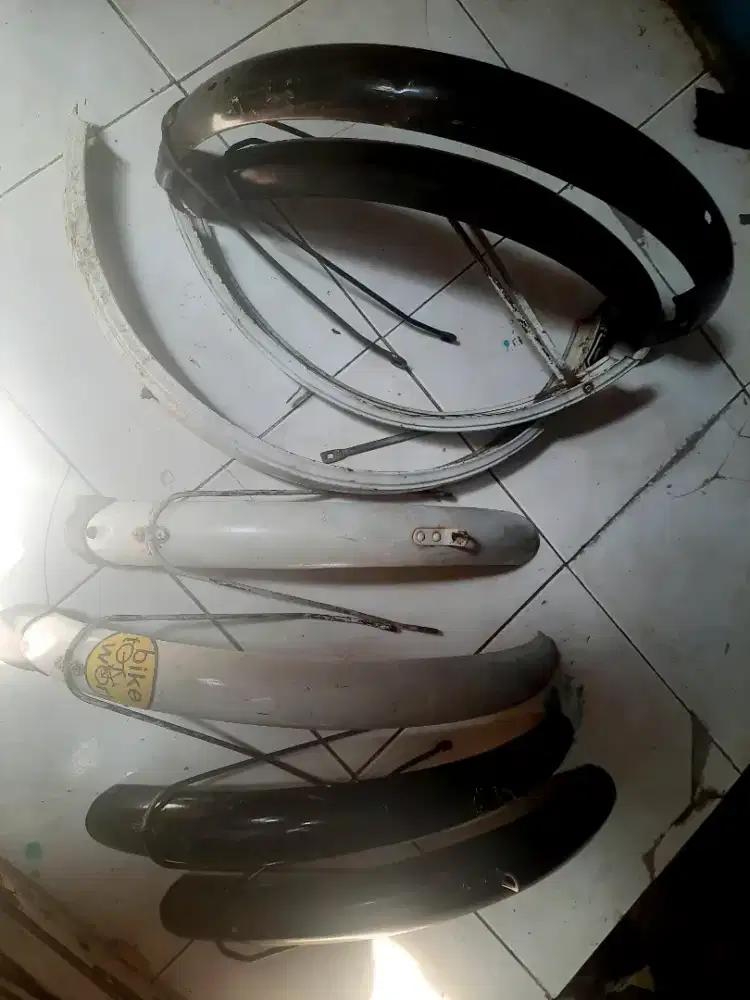 Dijual spakbor sepeda lipat depan belakang