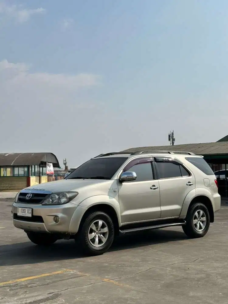 Toyota Fortuner 2007 Bensin