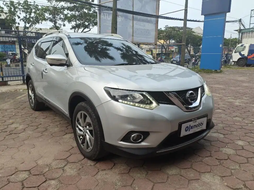 DP MURAH Nissan X-Trail 2.5 Bensin-AT 2016 Silver CBKUB