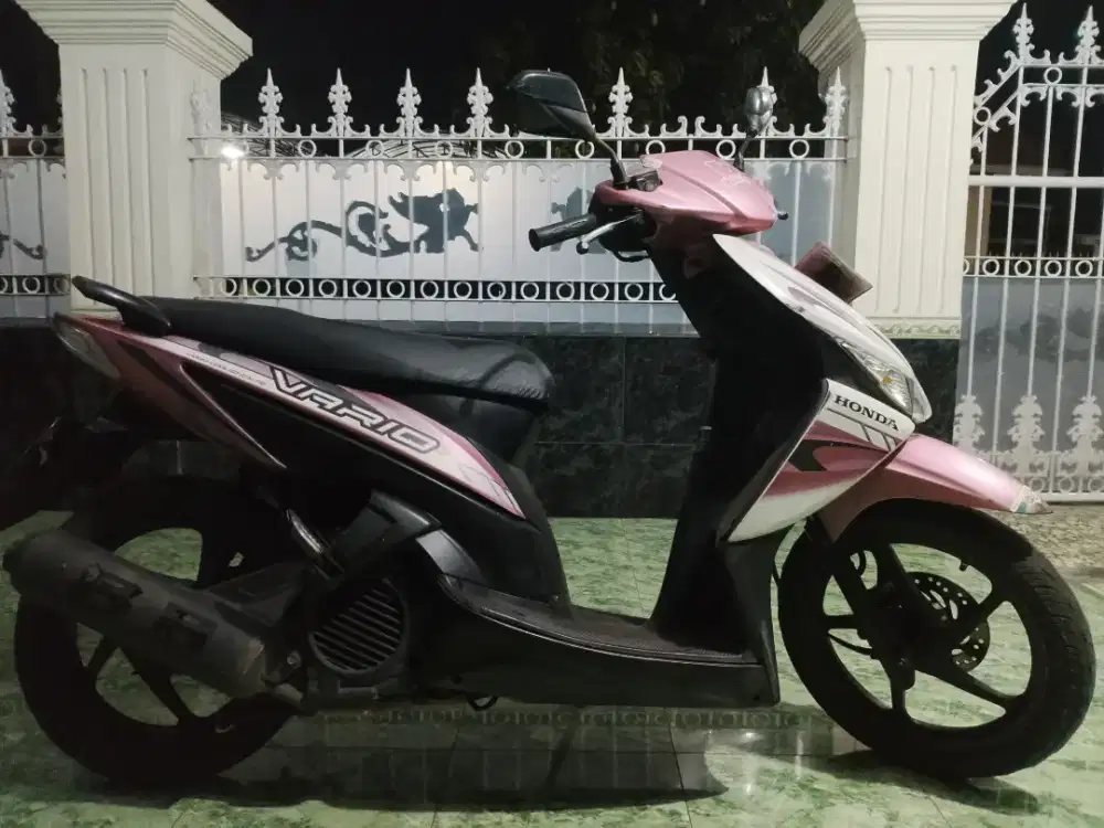 Honda Vario 110 Pink Putih