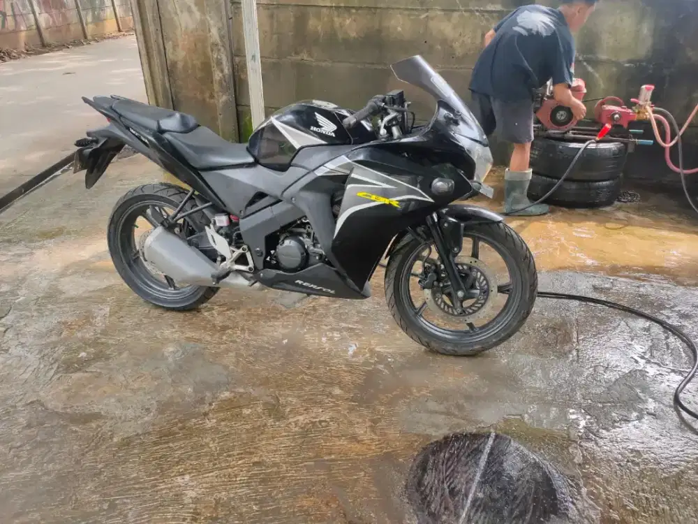 Honda CBR 150 Tahun 2012